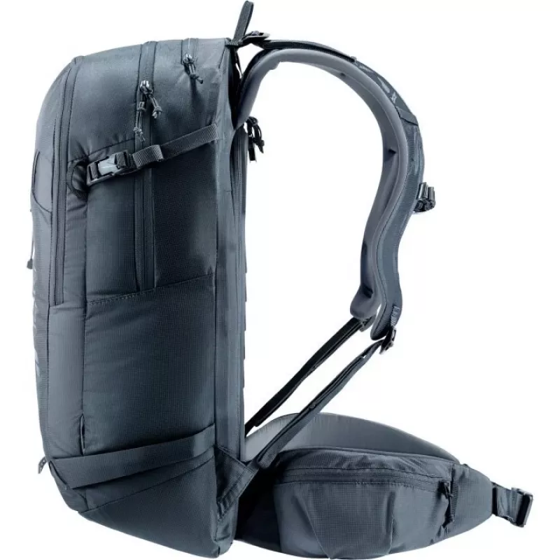 Mochila DEUTER Freerider Pro 34+ — mochila técnica para freeride e esqui de montanha, 34 L, preta, suporte para capacete, cinto de cintura