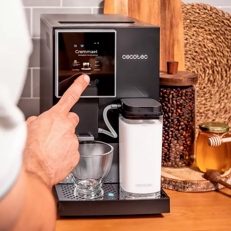 Máquina de café expresso CECOTEC Cremmaet Compactccino Connected 1460W preta