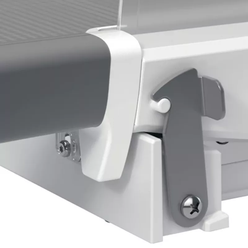 Cortapapel de precisão Leitz A4+, 15 folhas, fixação manual, aço inoxidável, A4 Maxi, 80 g/m², vidro