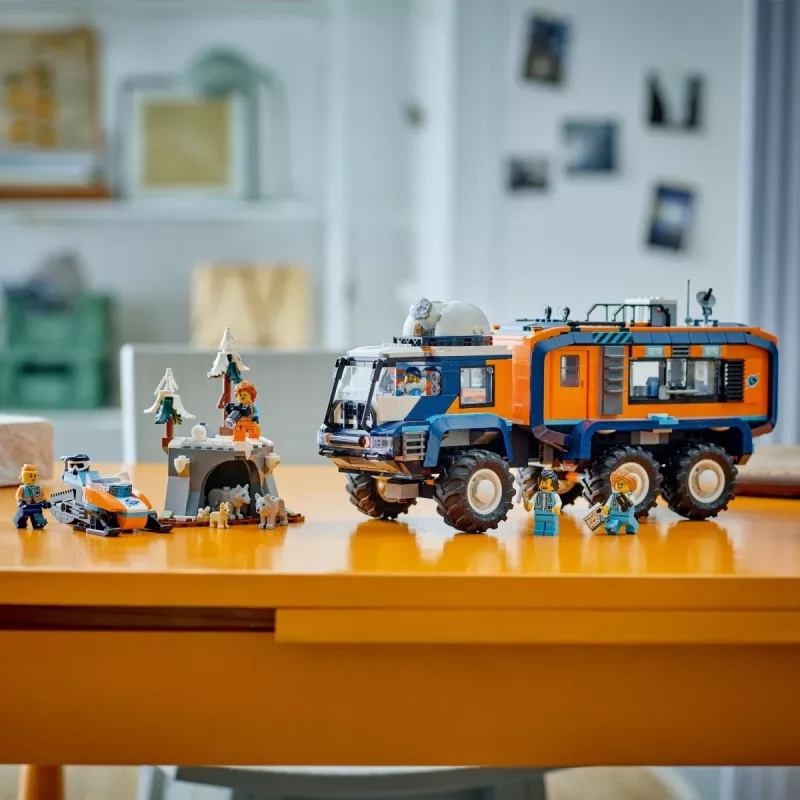 LEGO City Camião de expedição ao Ártico 60471 – conjunto de 1064 peças com 4 minifiguras, laboratório móvel, para crianças a partir dos 8 anos