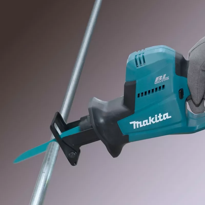 Serra sabre com bateria Makita DJR189Z 18 V preto, azul