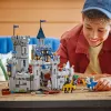 Brinquedo de construção LEGO Creator 3-in-1 conjunto Castelo Medieval dos Cavaleiros 31168 — 1371 peças, 6 minifiguras, a partir dos 9 anos