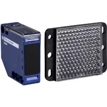 Sensor fotoelétrico APC XUK1ARCNL2H61 — caixa de plástico azul, alcance 0–7 m, entrada 24–240 V AC, saída 250 V, 50×50×18 mm