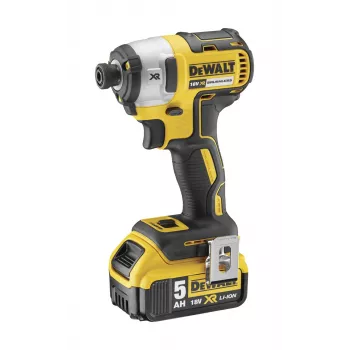 Chave de impacto DeWALT DCF887P2-QW 1/4 polegadas, 18V Li‑Ion 5Ah, 205 N·m, 3250 RPM, 2 baterias, carregador, mala
