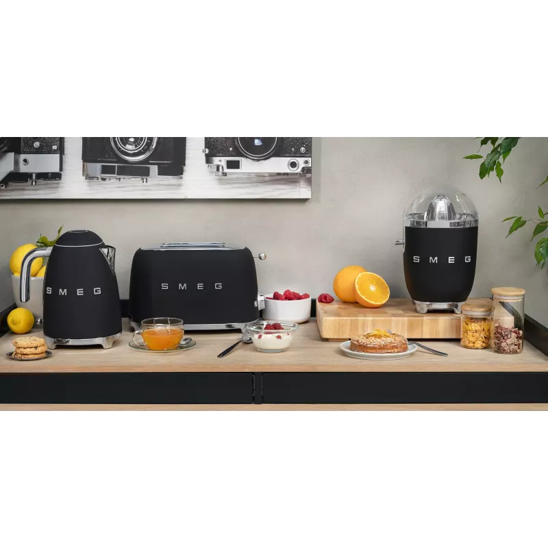 Torradeira Smeg 50's Style TSF01BLMEU 2 fatias preto aço inoxidável