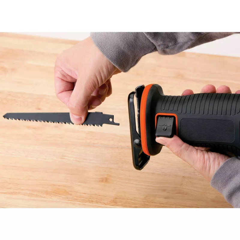 Serra sabre Black & Decker BDCR18N