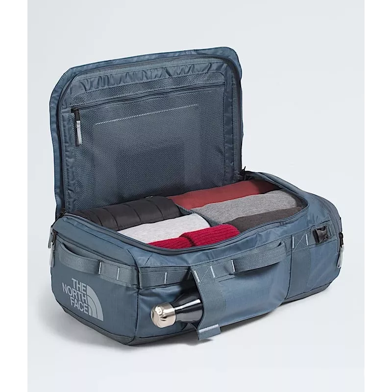 Mala de viagem The North Face Base Camp Voyager Duffel 32L - cinzento/cinzento gelo