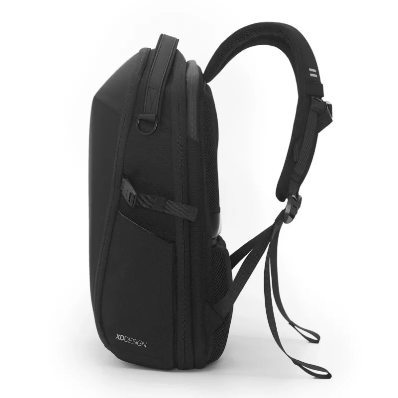 Mochila XDDESIGN Bizz preta — repelente à água, leve, modelo P705.931
