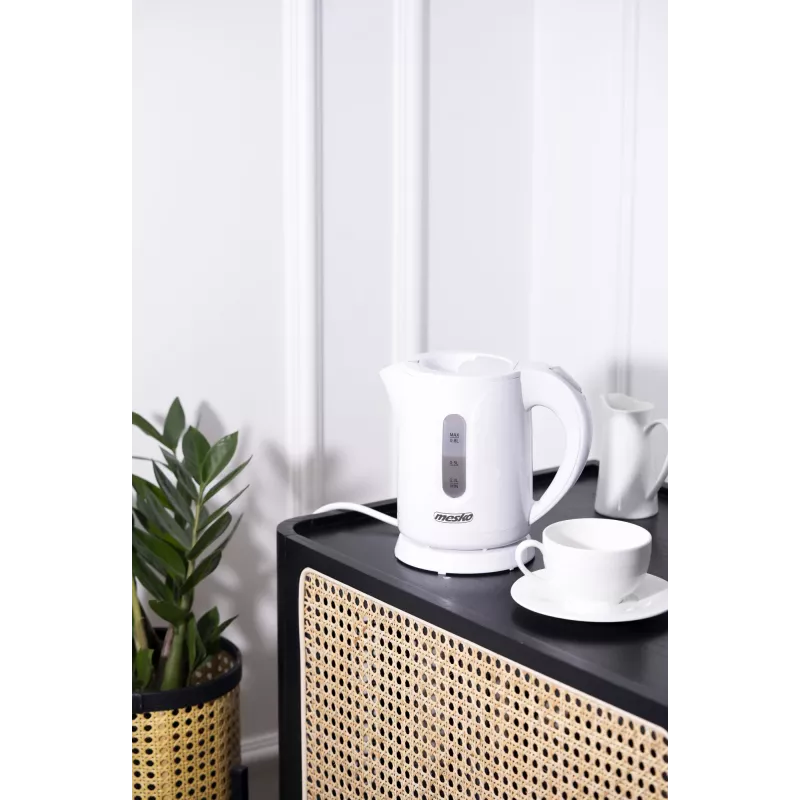 Chaleira elétrica Mesko | MS 1376 | Elétrica | 850 W | 0,8 L | Plástico | Base rotativa 360° | Branco