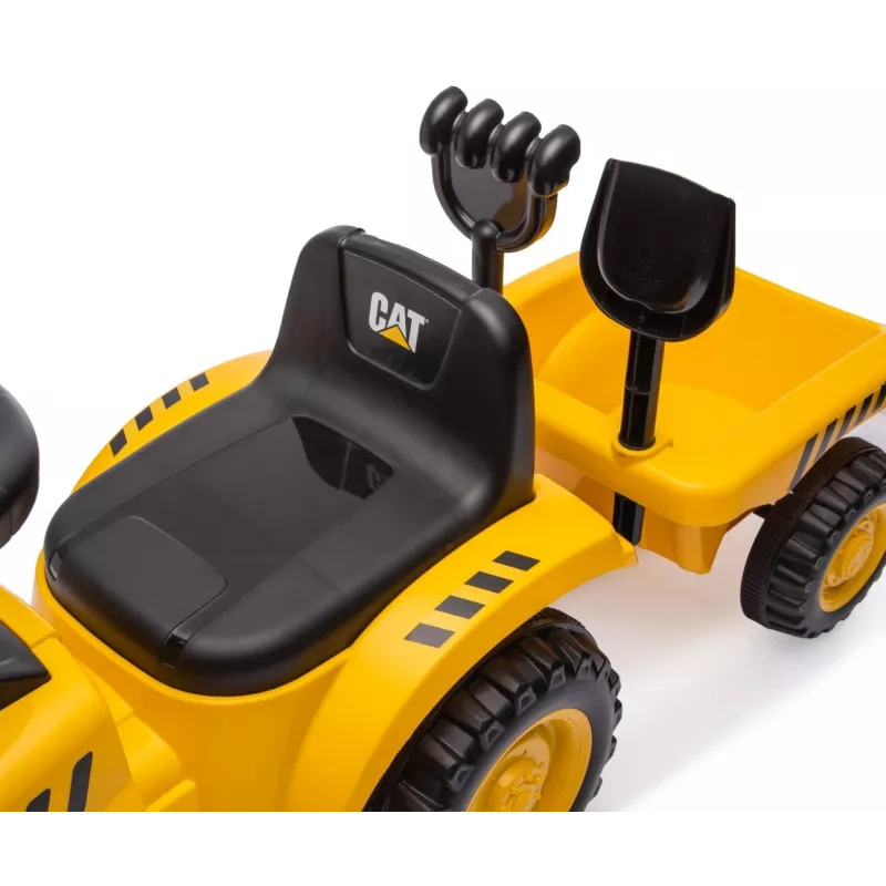 Veículo CAT trator com atrelado amarelo para montar