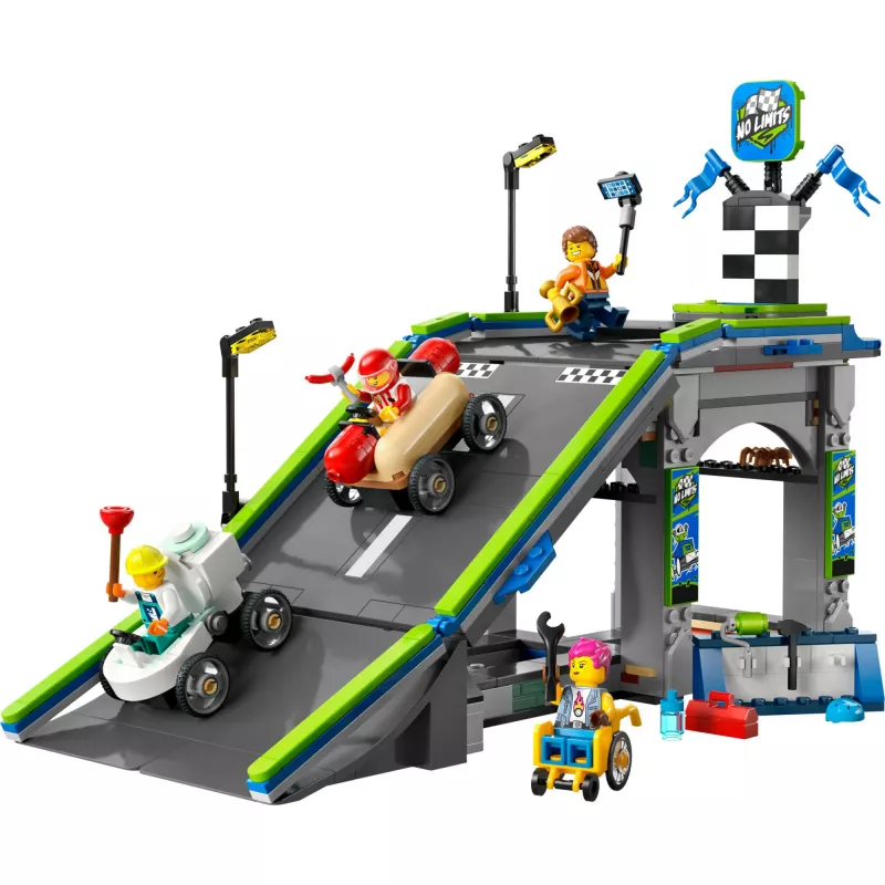 LEGO CITY 60460 No Limits: Camião com Rampa para Carro de Corrida