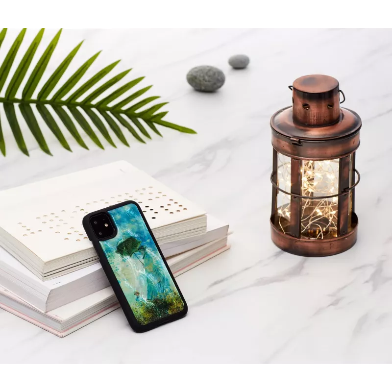 Capa para smartphone iKins para iPhone 11 — design Camille Preto, capa protetora
