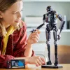 Figura de construção LEGO Star Wars droide de segurança K-2SO 75434 — 845 peças, 410 mm de altura, idade 10+