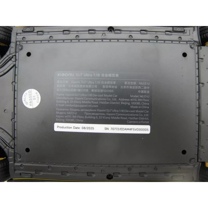 Modelo de automóvel clássico Xiaomi BHR08KQGL pré-montado à escala 1:18 — 284×110×82,5 mm