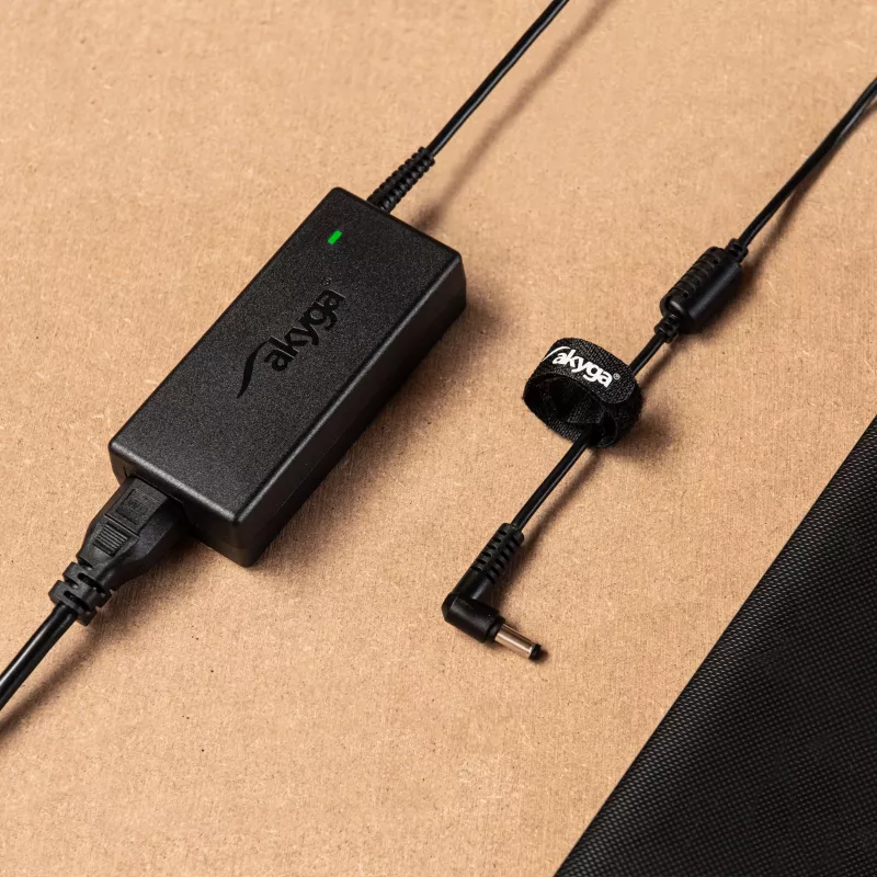 Fonte de alimentação para portátil Akyga AK-ND-24 para Lenovo, 65 W, 20 V, 3,25 A, Slim Tip
