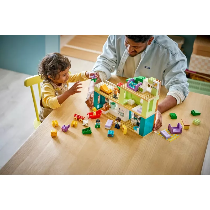 LEGO DUPLO 10470 3-em-1 Casa Familiar Moderna com Figuras