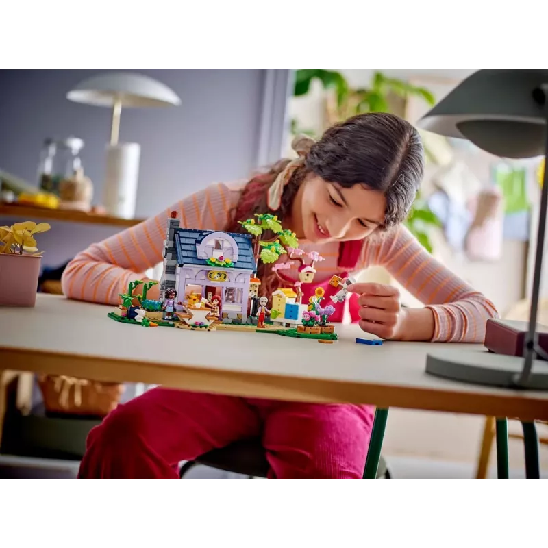 LEGO FRIENDS 42669 Casa das abelhas e jardim de flores