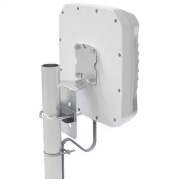 Antena Poynting A-XPOL-0002-V3-01 5G LTE Flat-MIMO, ganho 11 dBi, dupla polarização