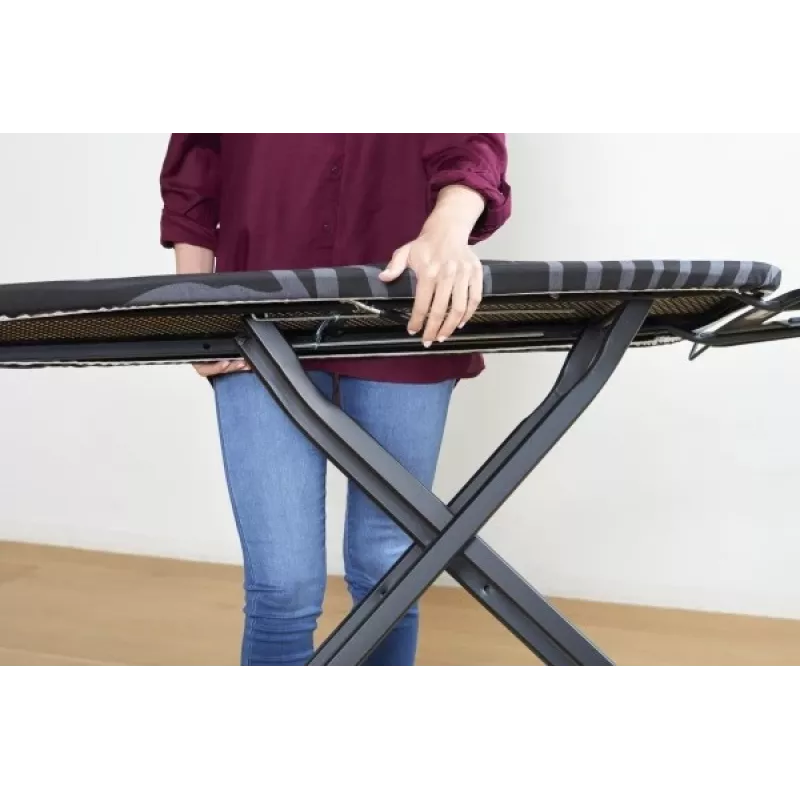 Tábua de passar a ferro tamanho grande Taurus 994178000 – 410 x 1250 mm, altura ajustável até 930 mm, revestimento de algodão, preto