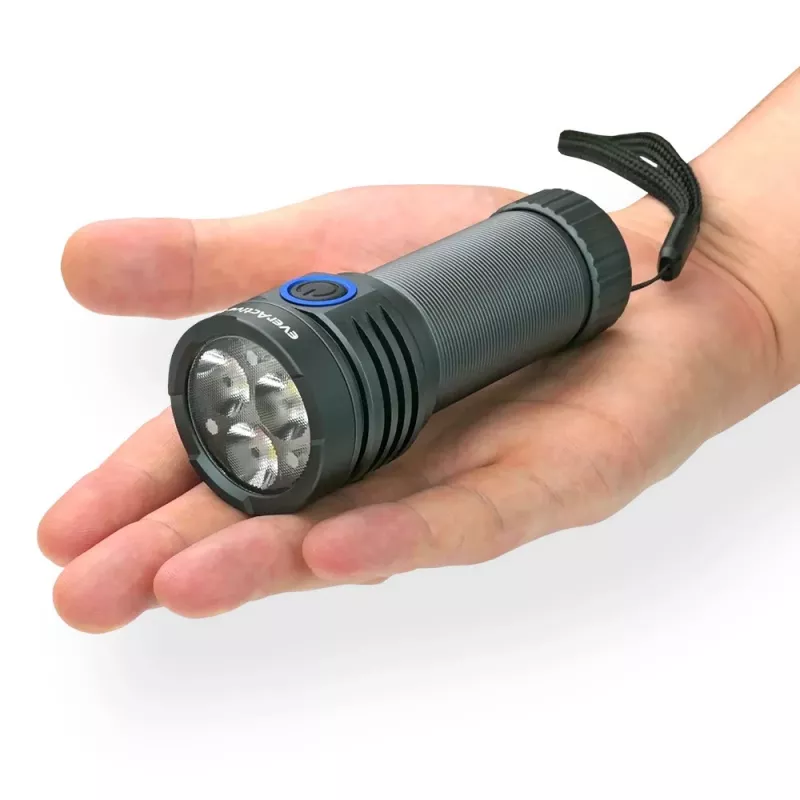 Lanterna LED everActive LUMINATO R FL-3300R – 3300 lúmenes, recarregável