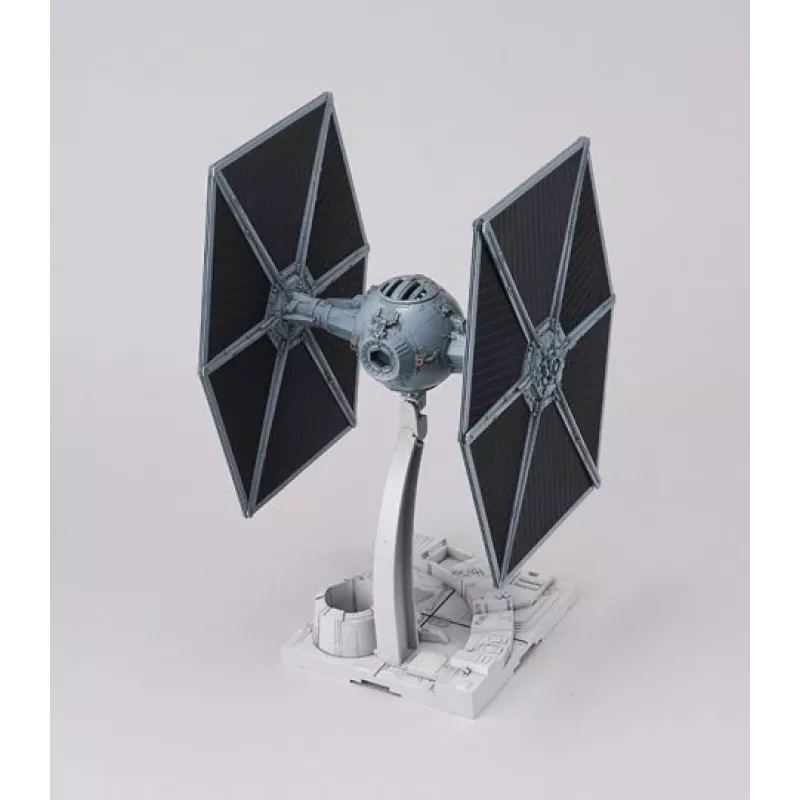 Modelo Shuttle Bandai TIE Fighter 1:72