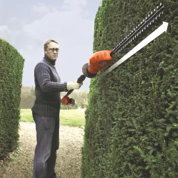 Tesoura de sebes Black & Decker GTC1843L20-QW lâmina dupla 3,2 kg
