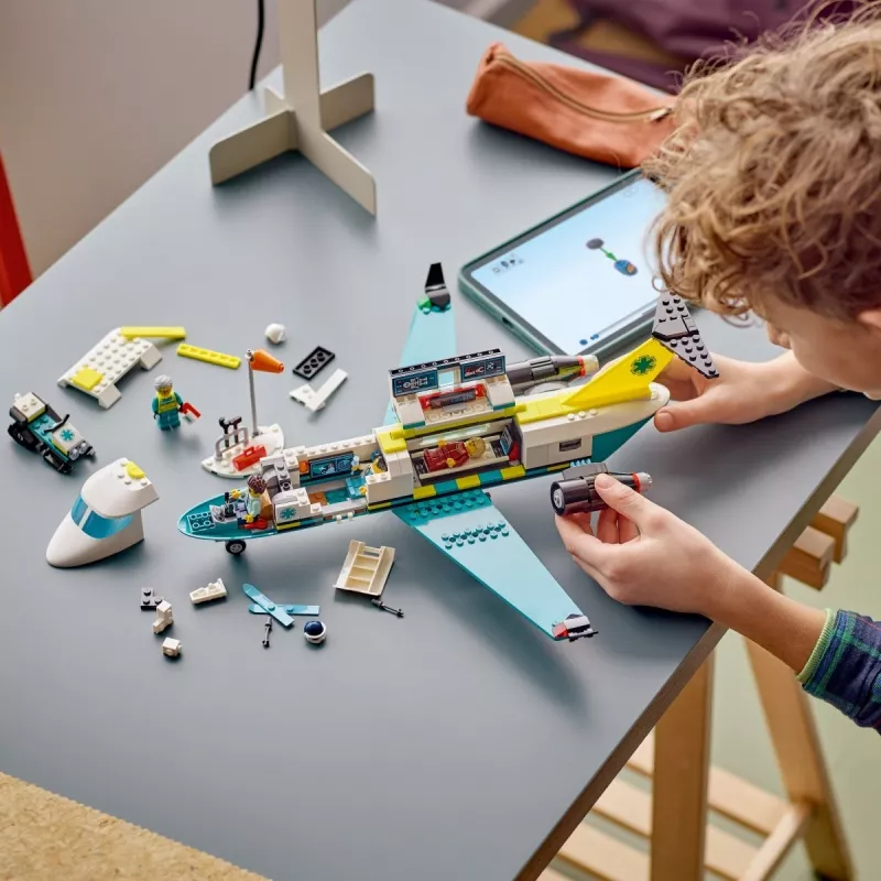 LEGO City Avião de resgate 60465 – pequeno conjunto de construção de avião de resgate, 403 peças, 4 minifiguras, idade 6+