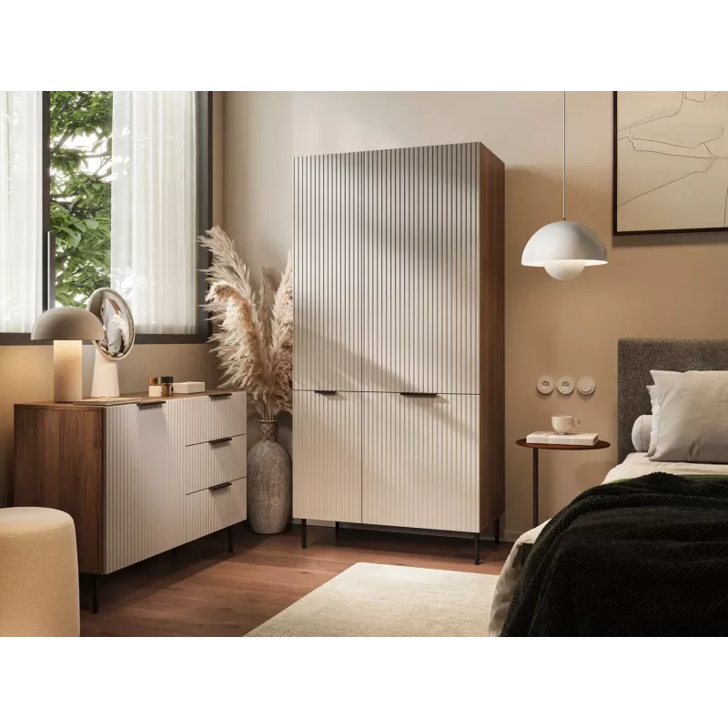 Guarda-roupa Cama Meble ALMERA Cama 5 90x52x185 cm, moldura nogueira, portas cashmere, 6 prateleiras