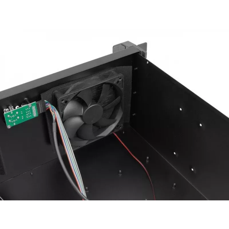 Caixa para rack LANBERG SC01-3504-10B, 1x 3,5 polegadas + 1x 2,5 polegadas gaveta, 7 slots de expansão, 2x ventoinhas frontais de 120 mm, USB2.0