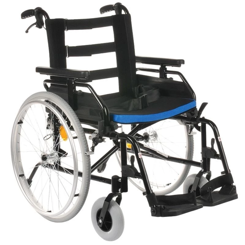 Cadeira de rodas dobrável MDH Cameleon 18' — cadeira de mobilidade compacta e portátil