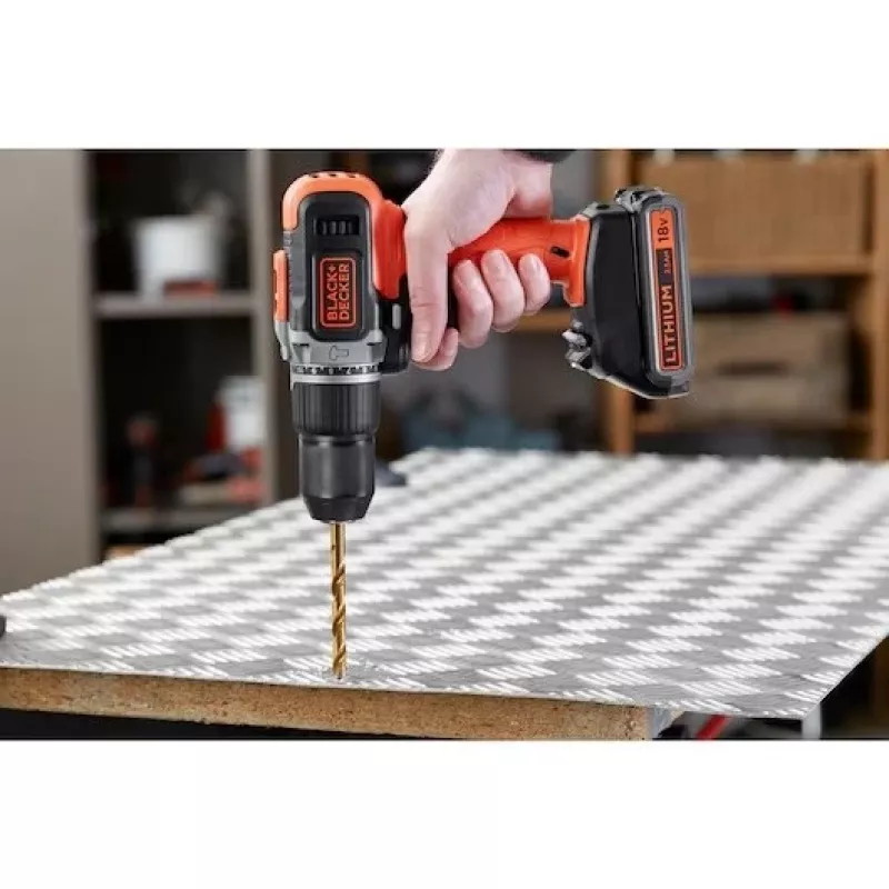 BLACK & DECKER | Berbequim/aparafusadora a bateria com bateria de 2,0 Ah / 4,0 Ah | BCD003MEM2K-QW | 18 V | 2,0/4,0 Ah | lítio