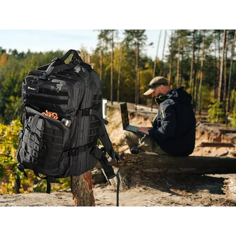 Mochila Expedition 15,6 Tracer Alpha preta