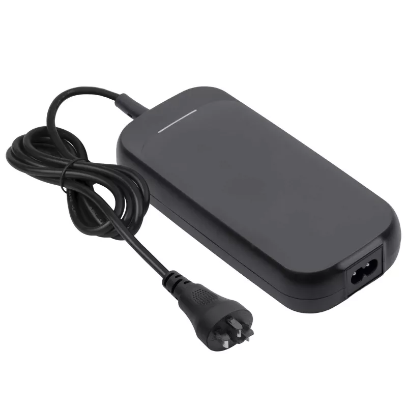 Akyga AK-EV-24 Carregador 42V/2A 84W Bosch 1,2m