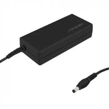 Fonte de alimentação de secretária Qoltec 84W | 12V | 7A | 5,5*2,5 | +cabo de alimentação