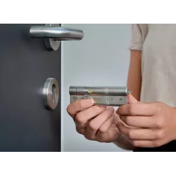 Fechadura inteligente NUKI Smart Lock ULTRA