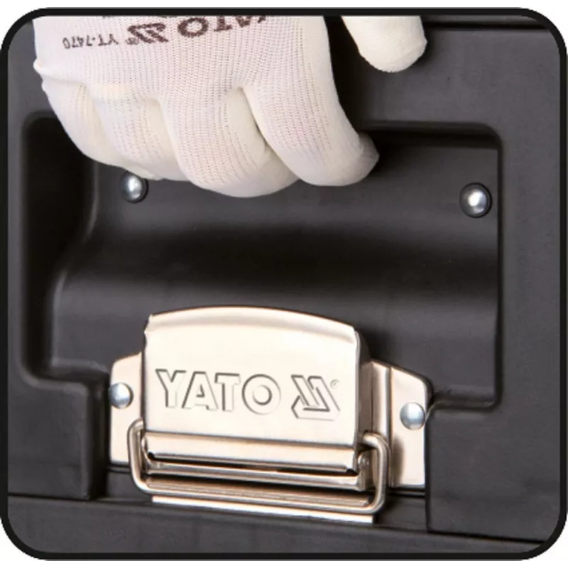 Caixa de ferramentas YATO YT-09107 metal 495x252x180 mm, preto/vermelho, 6 kg, 2 compartimentos, com fechadura