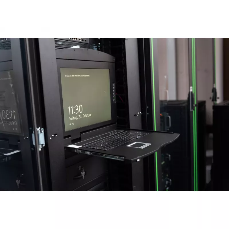 Consola KVM Digitus 19 polegadas HD LCD 16 portas VGA teclado alemão