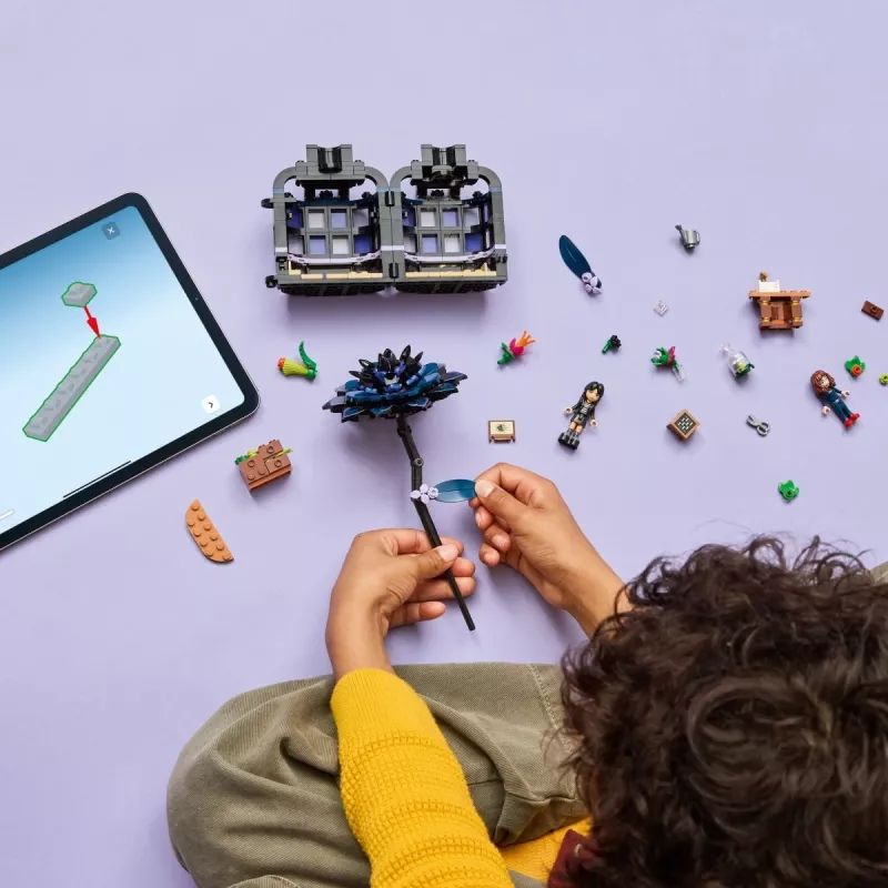 Conjunto de construção LEGO Wednesday 76784 flor dália negra — modelo decorativo, 358 peças, 9+ anos