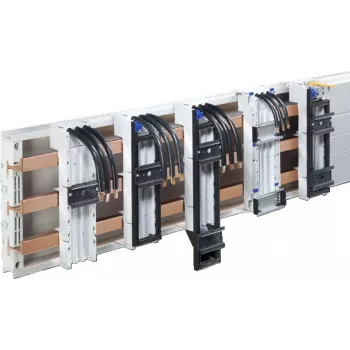 Adaptador OM Rittal com cabos de ligação 690V para sistema de barramento 9340.780 poliamida cinzento-claro (RAL 7035)