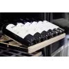 Caso | Refrigerador de vinho | WineChef Pro 40 | Classe de eficiência energética G | Vitrina | Independente | Capacidade para 40 garrafas | Tipo de refrigeração tecnologia de compressor | Preto