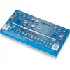 Sintetizador de baixo Behringer TD-3-BB azul transparente – módulo bassline analógico