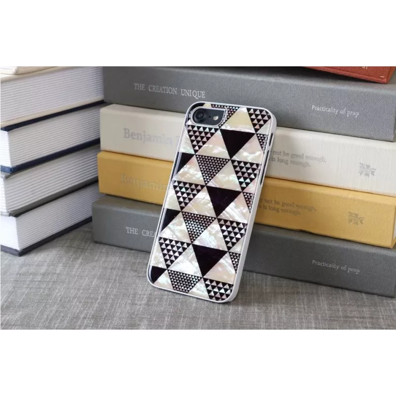 Capa de proteção iKins para Apple iPhone 8/7 – design pirâmides branco