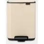 Balde de pedal BRABANTIA Bo 4L — balde de pedal em aço inoxidável de 4 litros, bege suave