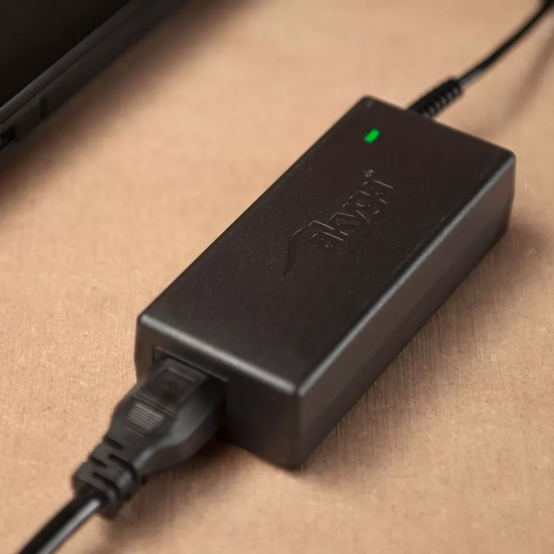 Fonte de alimentação para portátil Akyga AK-ND-06 19 V / 3,42 A, 65 W, ficha 5,5 x 1,7 mm, para Acer