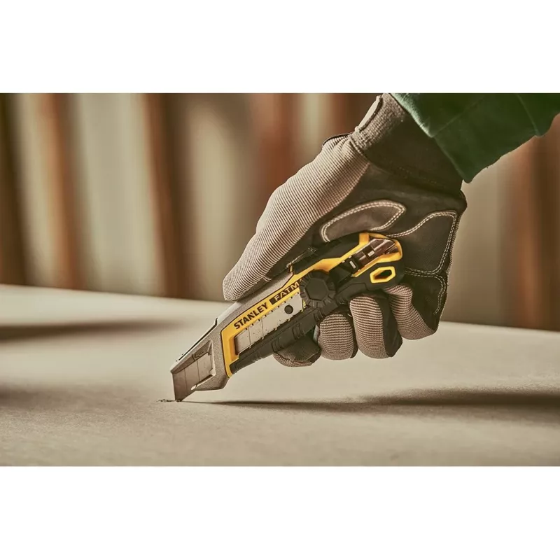 X-ato Stanley FMHT10592-0 preto aço inoxidável amarelo 18 mm de largura 165 mm de comprimento