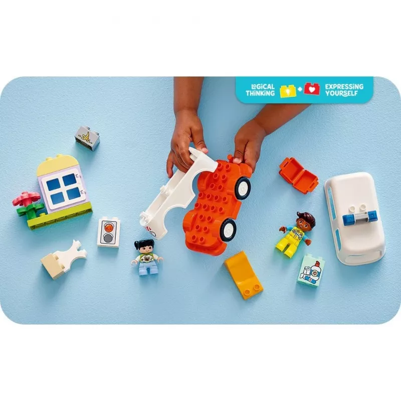 LEGO DUPLO 10447 Ambulância com condutor