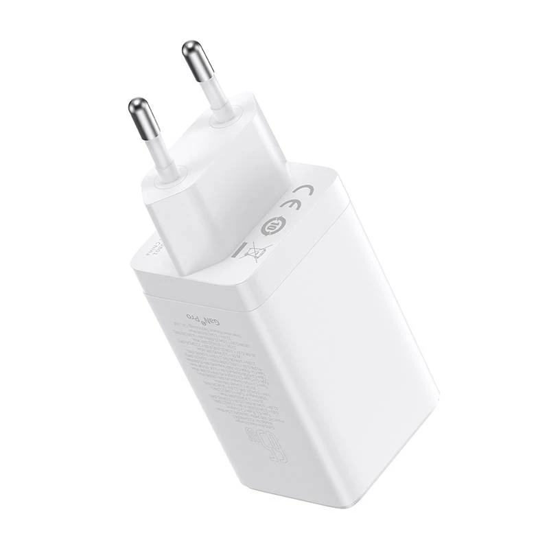 Carregador de parede Baseus GaN5 Pro 65W — USB + 2×USB-C (QC3.0, PD3.0) com cabo USB-C de 1m, branco