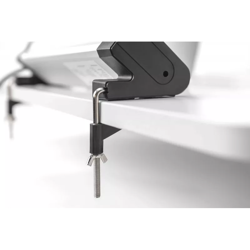 Régua de tomadas Digitus DA-70614 com 2 portas USB