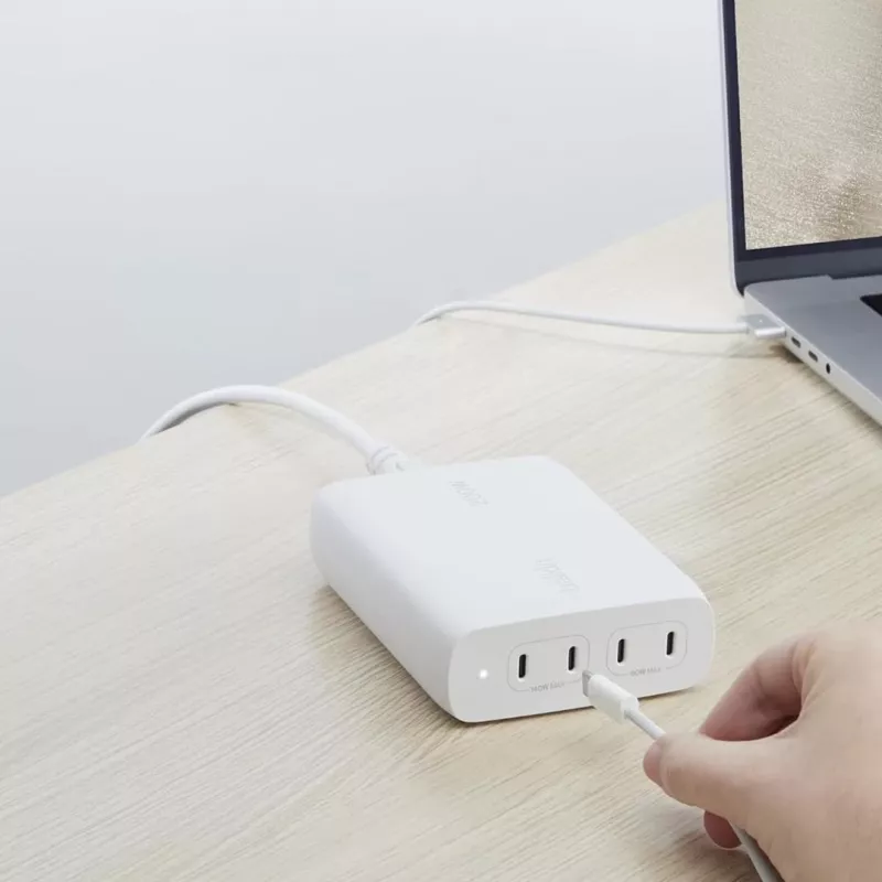Belkin BoostCharge Pro carregador de parede GaN USB-C de 4 portas e 200 W, branco (WCH015VFWH)