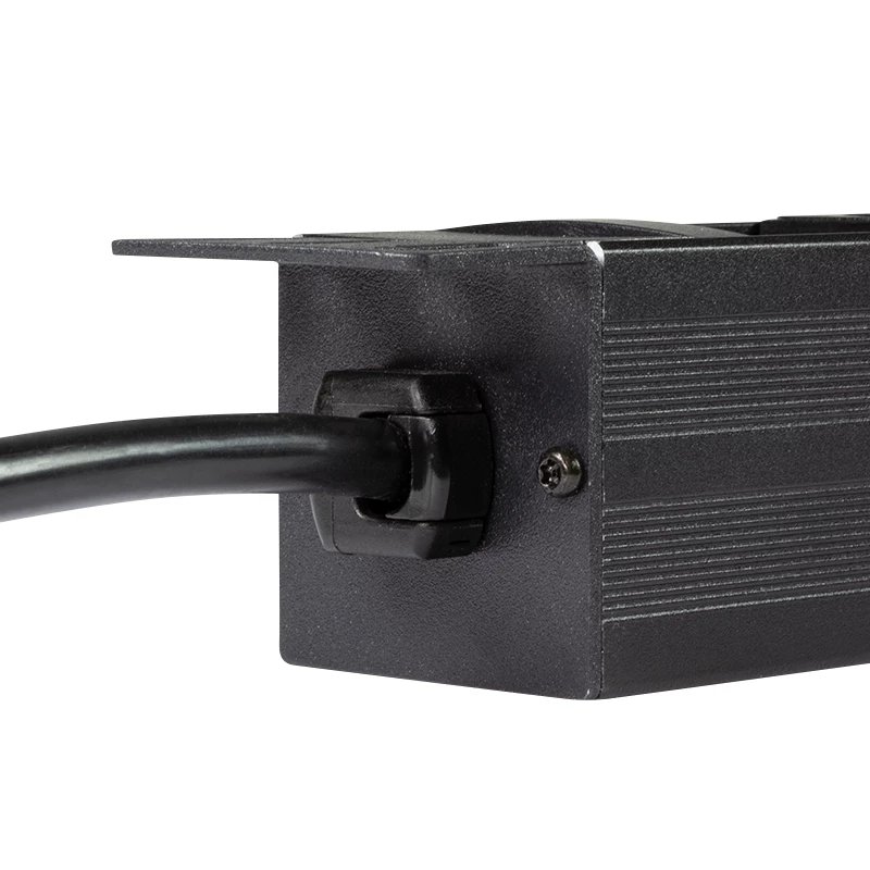 LogiLink - Unidade de distribuição de energia (montagem em rack) - 3500 Watt - entrada CEE 7/7 - saídas: 8 (2 x USB, 8 x CEE 7/7) - 1U - 4
